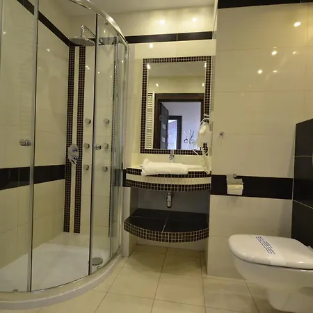 Notabene Airport * Warszawa