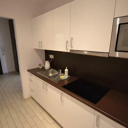 Notabene Airport * Varsóvia