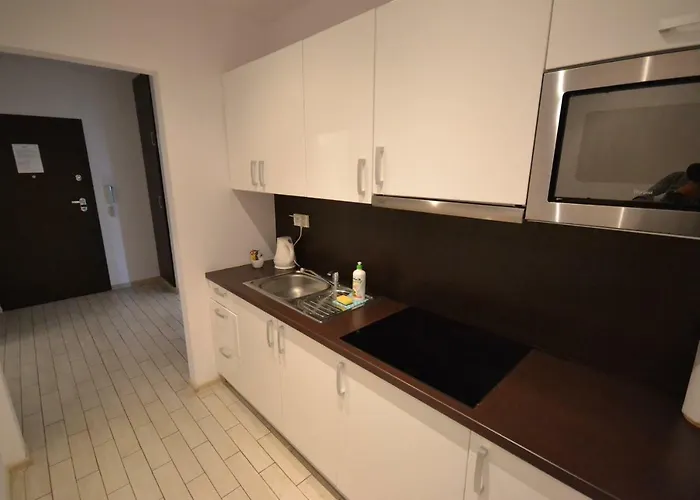 Notabene Airport * Warszawa