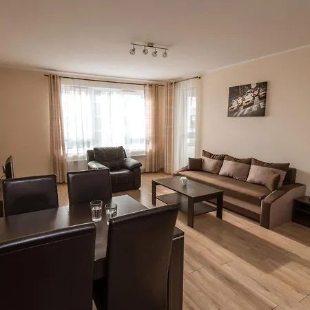 Apartment Notabene Airport *